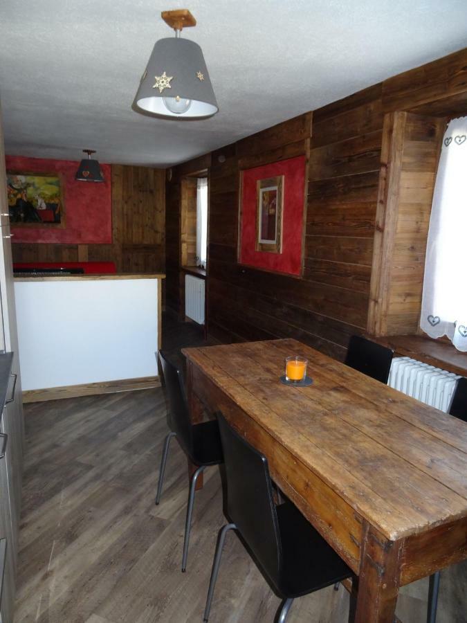 Maison D'Antan Alloggio Ad Uso Turistico Vda Charvensod N 0022 奥斯塔 外观 照片